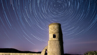 Torre sarracena; vórtice de estrella, Rione Carmine, Cosensa, Italia


