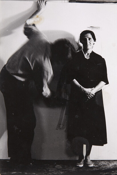 Juan Dolcet, Incorporación de personajes vivos a la tela (Encarnación Heredia, mujer sufriente), Galería Privada, Madrid, 1963