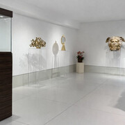 Various artists, …Tutto ciò che (ri)luccica (All that glitters...), exhibition view. Courtesy of Contini Art Gallery