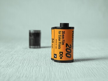 Se i Millennials hanno dovuto inseguire la stabilità, la Gen Z è costretta a inseguire il senso in un mondo liquido e complesso