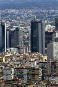 Urbanization in Naples, Italy