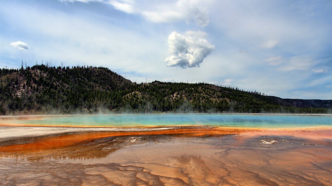 El Parque Nacional de Yellowstone, conocido por ser el primer parque nacional del mundo.  Estado de Wyoming, EE.UU.