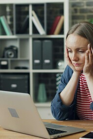 El método Princonser se basa en principios y leyes universales que explican la interacción entre energía y materia en sistemas laborales, como la fatiga profesional