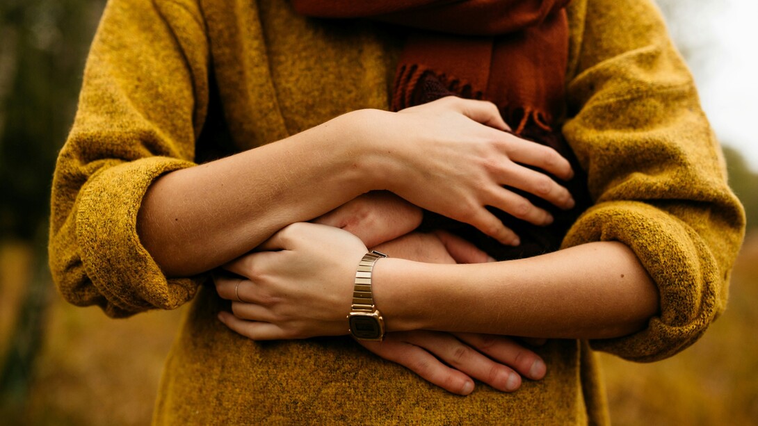 Un abbraccio è la forma più semplice e sincera di dire “ci sono”, anche quando le parole mancano