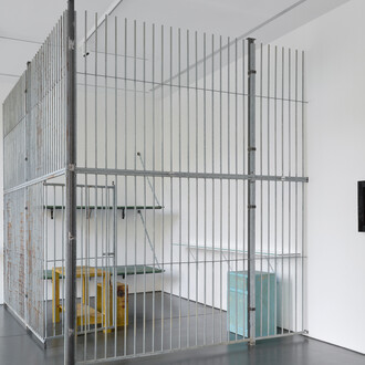 Nadya Tolokonnikova, Wanted, ausstellungsansicht. Mit freundlicher genehmigung der Galerie Nagel Draxler