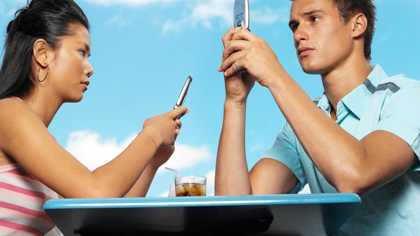 Social networking and human relations Meer