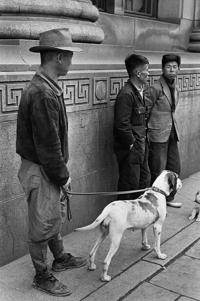 Han Youngsoo 서울 명동 (구 한일은행), Myeongdong, Seoul 1956-1963, 2025. Courtesy of Baik Art 