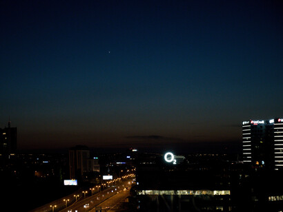 Venus y Mercurio, 18 de mayo de 2020, 4 días antes de la conjunción. Desde Praga,19:51:57, Hungría