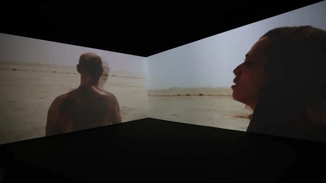 Oliver Laxe, Huهُوَ. Bailad como si nadie os viera, vista de exhibición. Cortesía del Museo Reina Sofía