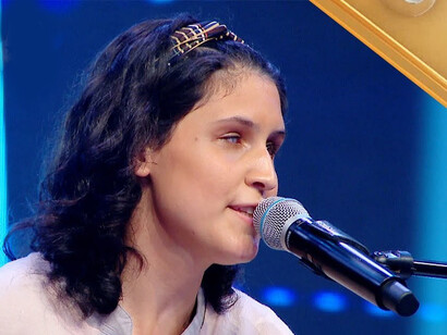 En 2021 lanzó su primer disco, Tiempo en espiral, donde volcó experiencias personales y abrió camino hacia nuevos géneros musicales