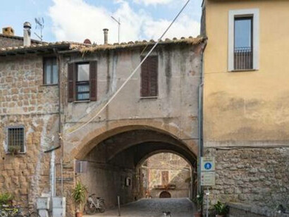 El urbanismo solo puede brotar del vínculo, no del mandato. Sabina, Italia  