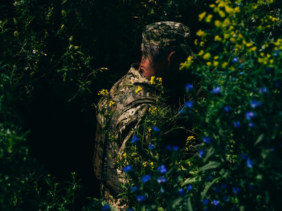 Julia Kochetova, Recruit of the 68th Jaeger Brigade during training in the Donetsk region near the front line, 2023. Courtesy of Foam 