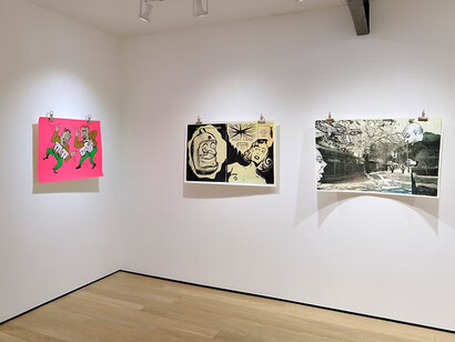 Mark Mothersbaugh, Postcard superheroes and other contemplations , exhibition view. Courtesy of Ki Smith Gallery