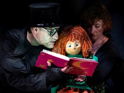 Teresa che catturò il buio. Per gentile concessione del Teatro del Buratto