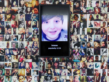 Training Humans, instalación de Trevor Paglen Kate Crawford (2019)