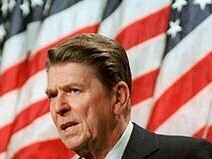 Ronald Reagan en Minneapolis, Minnesota, 8 de febrero de 1982