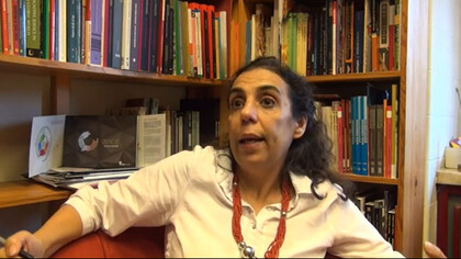 Maria Paula Meneses, académica mozambiqueña de renombre internacional, fue investigadora coordinadora del Centro de Estudios Sociales (CES) de la Universidad de Coimbra y una voz intelectual destacada en los debates sobre derecho, justicia, epistemologías del Sur, poscolonialismo y pluralismo jurídico