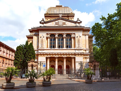 The Great Synagogue of Rome (Italian: Tempio Maggiore di Roma) is an Orthodox Jewish congregation and synagogue located on Lungotevere de' Cenci in Rome, Lazio. Designed by Vincenzo Costa and Osvaldo Armanni in an eclectic blend of Historicism and Art Nouveau, it was completed in 1904