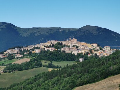 Veduta di Camerino, provincia di Macerata, Italia