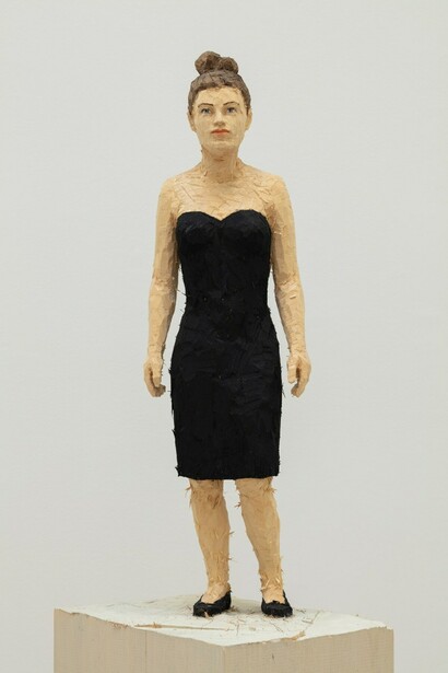 Stephan Balkenhol, Woman in black dress, 2025. Courtesy of Galerie Forsblom