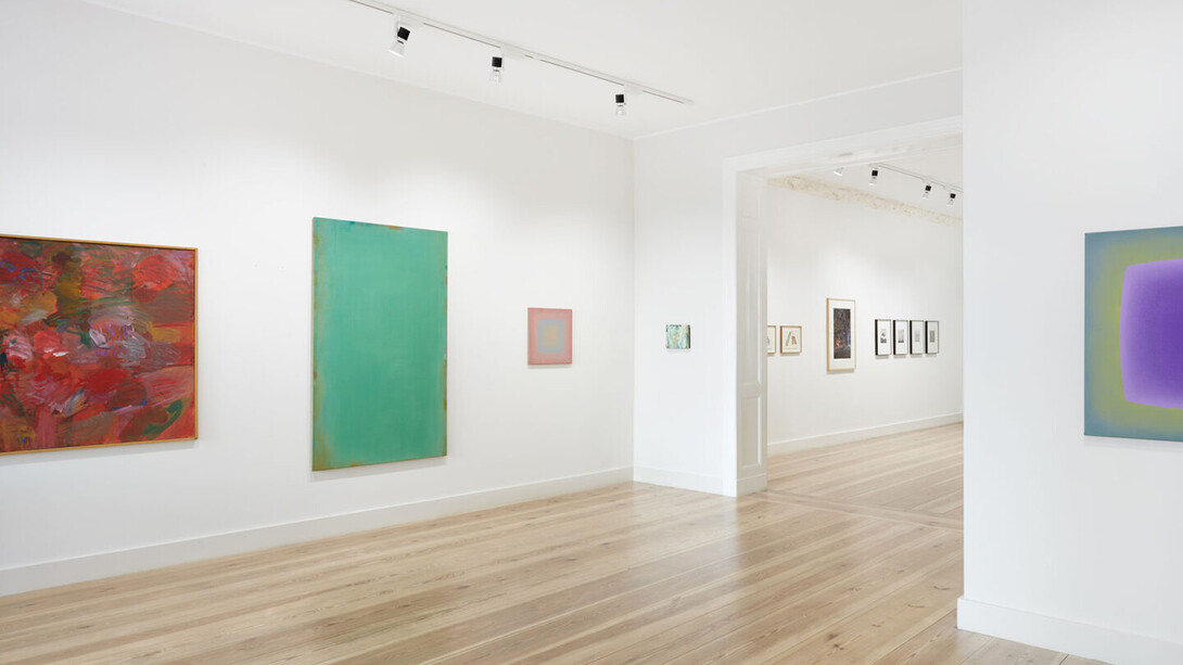 Various artists, Summer gardens. Paintings and photographs of gardens today, exhibition view. Courtesy of Galerie Albrecht 