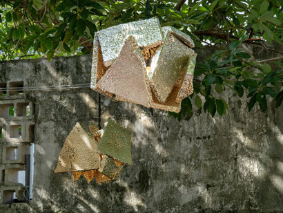 Emmett Moore, Neon sun, exhibition view. Courtesy of Nina Johnson Gallery