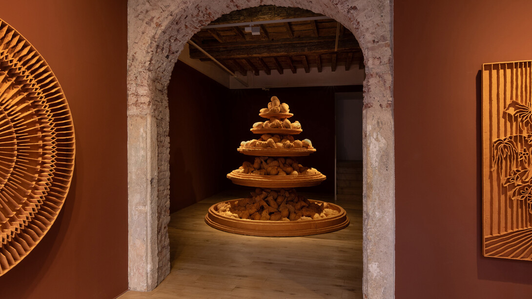 Levi van Veluw, Erosion of memory, veduta della mostra. Cortesia della Galleria Secci 