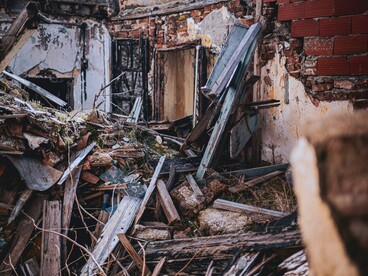 In questo contesto la geopolitica tende a ridefinire le alleanze militari, il controllo delle risorse strategiche e gli equilibri economici internazionali