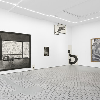 Karl Haendel, Blind faith, hope, Pandora’s box, messiahs, exhibition view. Courtesy of Wentrup