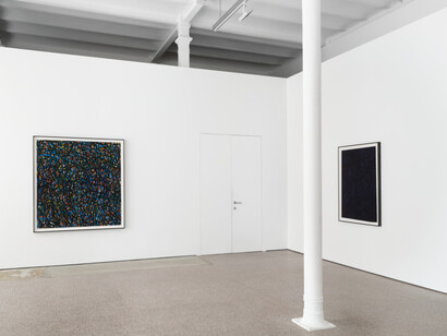 Sol LeWitt, Bands, curves and brushstrokes, exhibition view. Courtesy of Galerie Greta Meert
