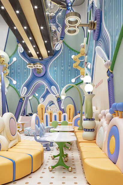 Meland Club unveils its latest flagship in Beijing, strengthening its reputation as China’s leading parent–child theme park brand, with design by chief designer Li Xiang