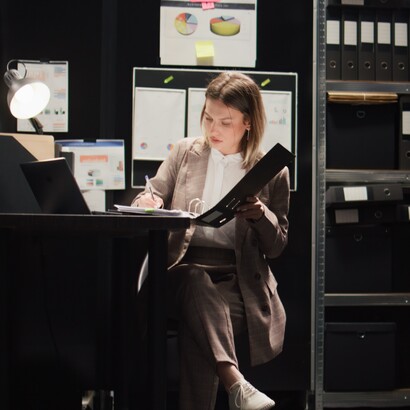 L’archivista non mette solo in ordine: garantisce legalità, efficienza e memoria