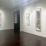 Nina Pryde, A touch of gold, exhibition view. Courtesy of Ora-ora Gallery