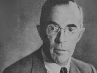 Mais tarde, numa cadeira do Mestrado em Literaturas Clássicas Comparadas na Univ. Clássica de Lisboa, relia a obra de Régio que mais me fascinava: O Vestido Cor de Fogo e escalpelizei a personagem principal do romance: Eugénia