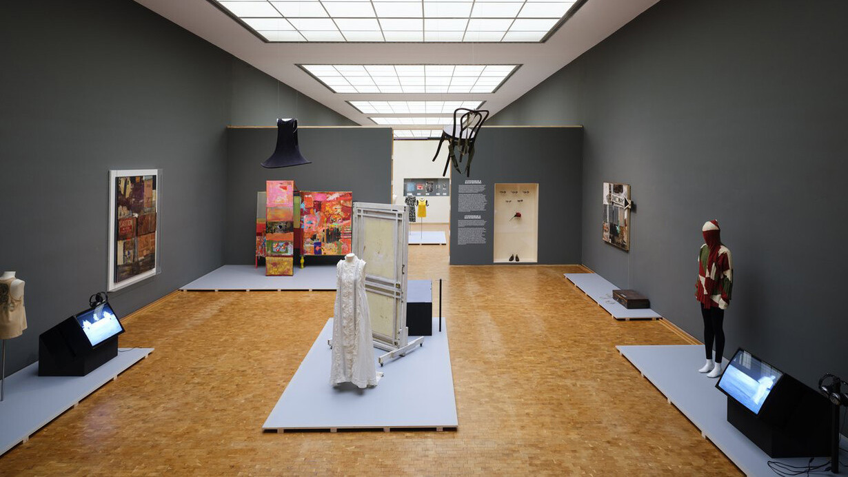 Five friends: John Cage, Merce Cunningham, Jasper Johns, Robert Rauschenberg, Cy Twombly, exhibition view. Courtesy of Museum Ludwig