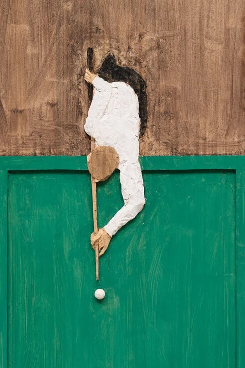 Stephan Balkenhol, Billiard (detail), 2025. Courtesy of Keteleer Gallery 