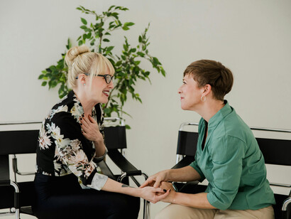 La esencia del coaching radica en guiar a las personas a encontrar sus propias respuestas, más que en ofrecer soluciones externas