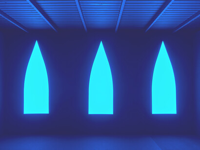 Pamela Rosenkranz: Alien Blue Window (500 S Buena Vista St, Miren), 2021