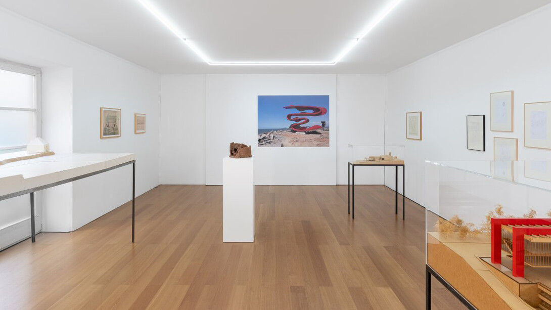 Various artists, Breaking the walls, dino appears, exhibition view. Courtesy of Galerie Rüdiger Schöttle